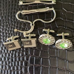 Vintage SWANK Crown Motif Cufflink Dress Set–Tie Bar & Collar Bar – Mid Century